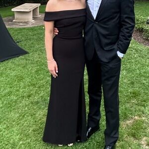 Lulu's Elegant Black Off-Shoulder Wedding Dress